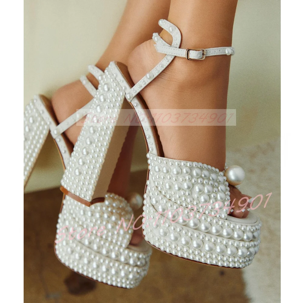 Women'S Shoes Quality - Женские босоножки на платформе с белым